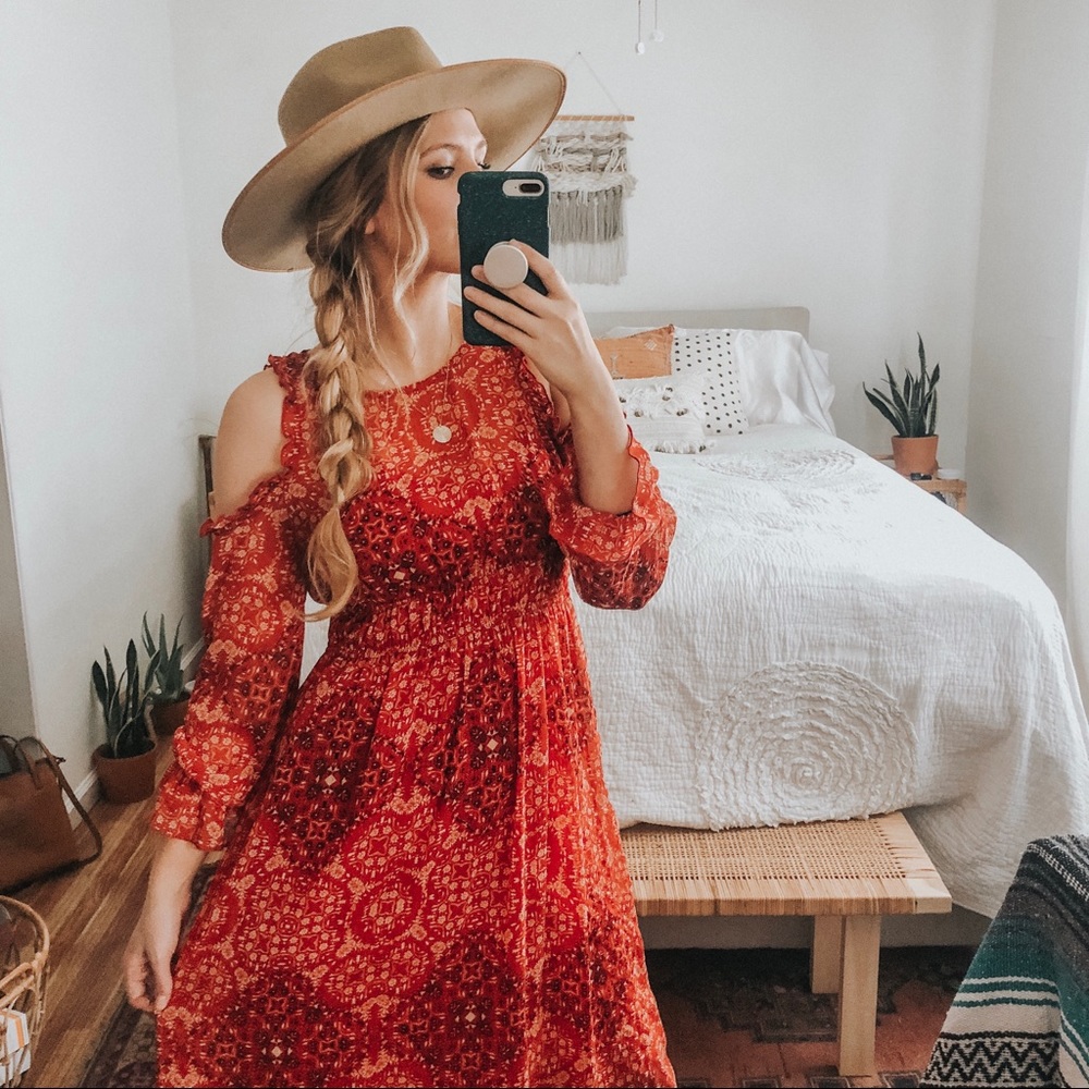 KNOX ROSE | red paisley style dress